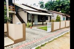 Casa com Piscina no Aimoré Casa com Piscina no Aimoré